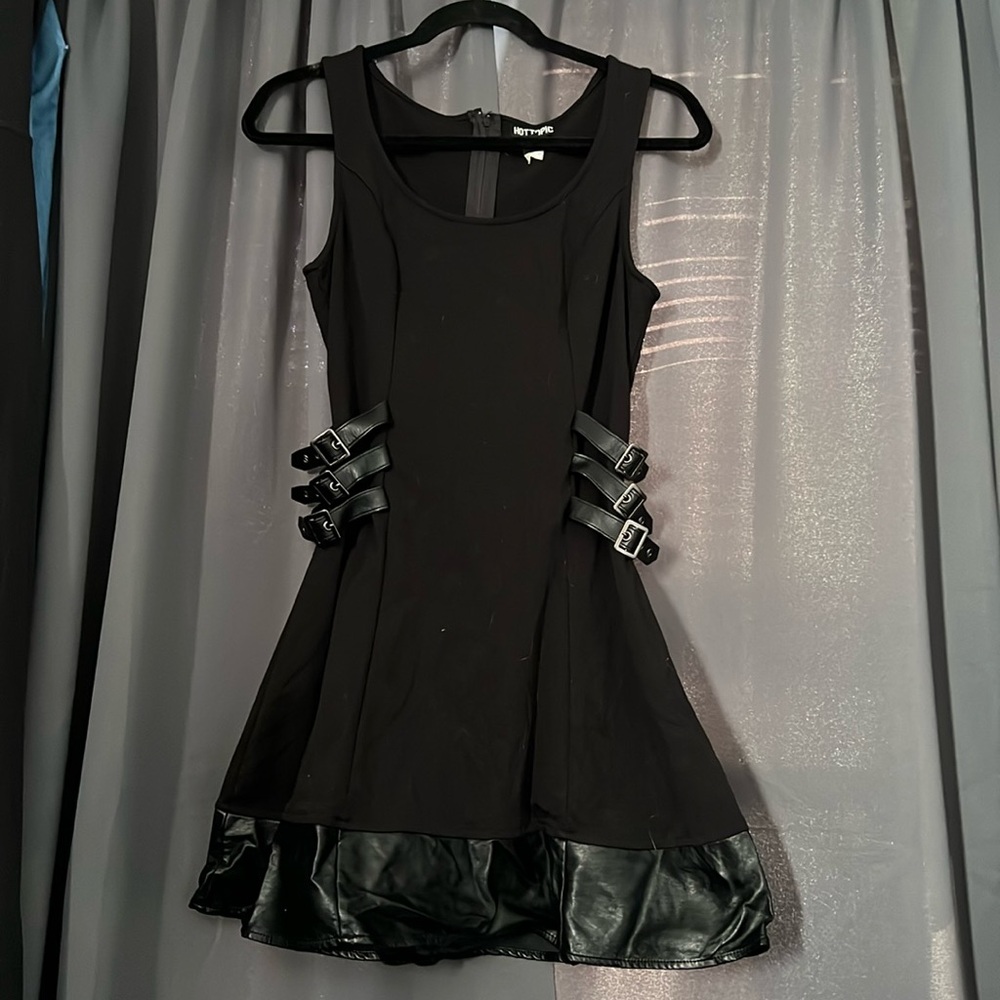 Hot Topic Black Side-Strapped Dress